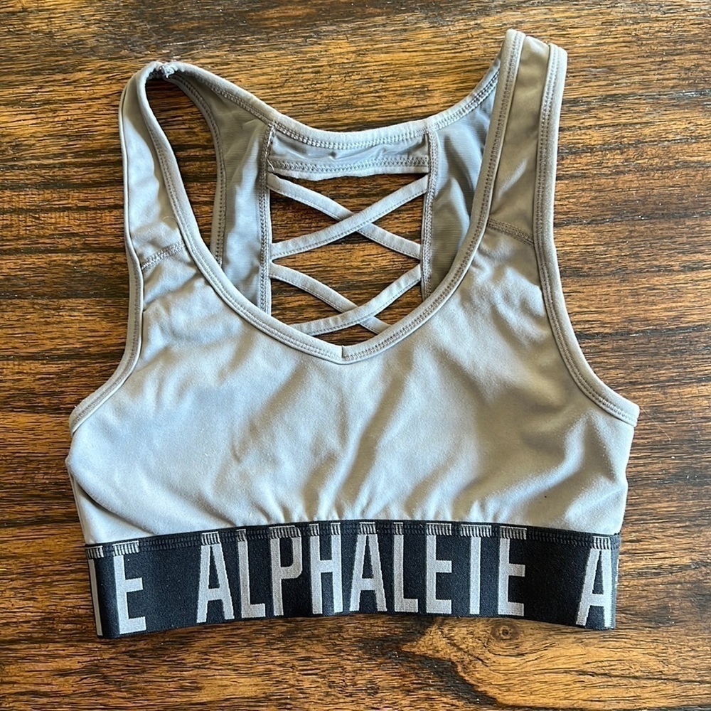 Alphalete Gray Criss Cross Sports Bra | color gray | size XS